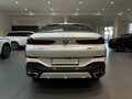 2024 BMW X6 40i III (G06) Рестайлинг, белый, 11960000 рублей - вид 4