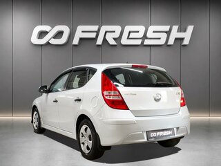 2010 Hyundai i30 I Рестайлинг, серебристый, 725000 рублей, вид 2