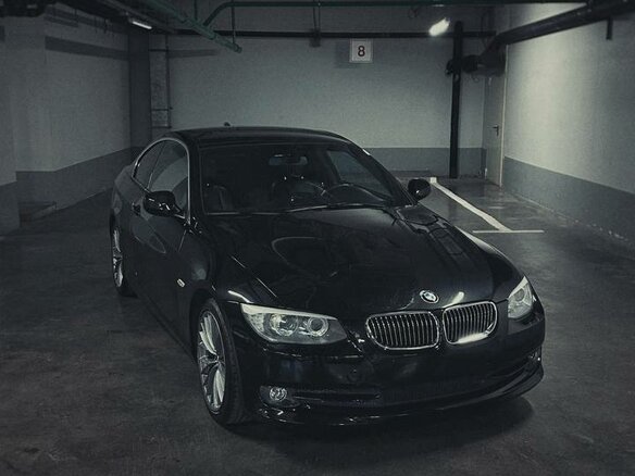 2013 BMW 3 серии 325xi V (E90/E91/E92/E93) Рестайлинг, чёрный, 1650000 рублей - вид 1