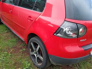 2008 Volkswagen Golf V, красный, 430000 рублей, вид 1