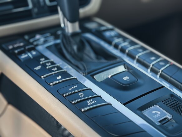 2019 Porsche Macan I Рестайлинг, синий, 4999000 рублей - вид 25