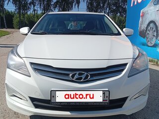 2015 Hyundai Solaris I Рестайлинг, белый, 998000 рублей, вид 2