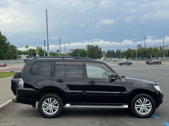 2012 Mitsubishi Pajero IV Рестайлинг 1, чёрный, 2790000 рублей - вид 6