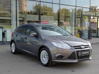 2014 Ford Focus III, коричневый, 675000 рублей, вид 3