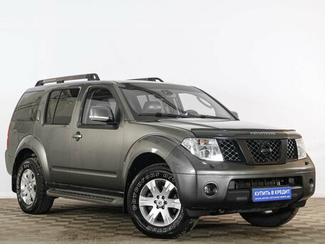 Nissan Pathfinder III