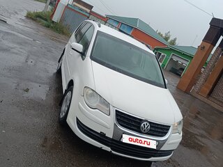 2008 Volkswagen Touran I Рестайлинг, белый, 430000 рублей, вид 1