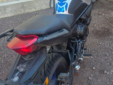 2016 Yamaha XJ6 (FZ6R), серебристый, 600000 рублей, вид 2