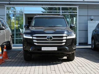 2022 Toyota Land Cruiser 300 Series, чёрный, 9700000 рублей, вид 2