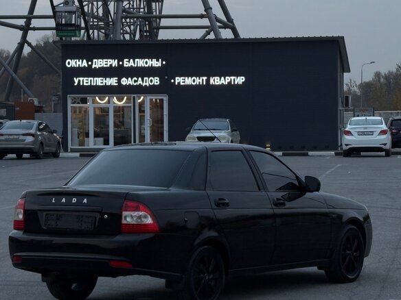 2017 Lada (ВАЗ) Priora I Рестайлинг, чёрный, 630000 рублей - вид 2