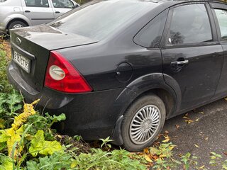 2010 Ford Focus II Рестайлинг, чёрный, 350000 рублей, вид 4