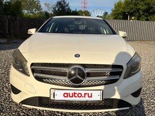 2014 Mercedes-Benz A-Класс 180 III (W176), белый, 1790000 рублей, вид 3
