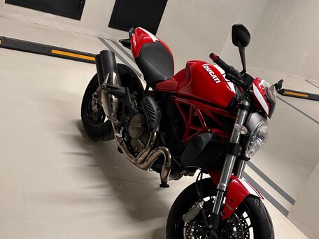 2015 Ducati Monster 821, красный, 699999 рублей, вид 2