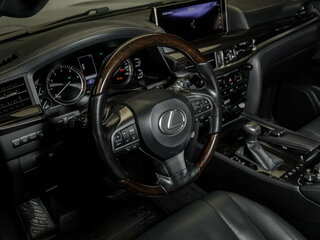 2017 Lexus LX 570 III Рестайлинг 2, синий, 7900000 рублей, вид 3