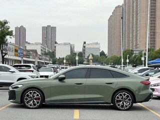 2026 Audi A5 L III (B10), зелёный, 5101459 рублей, вид 4