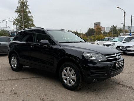 2011 Volkswagen Touareg II, чёрный, 2150000 рублей, вид 4