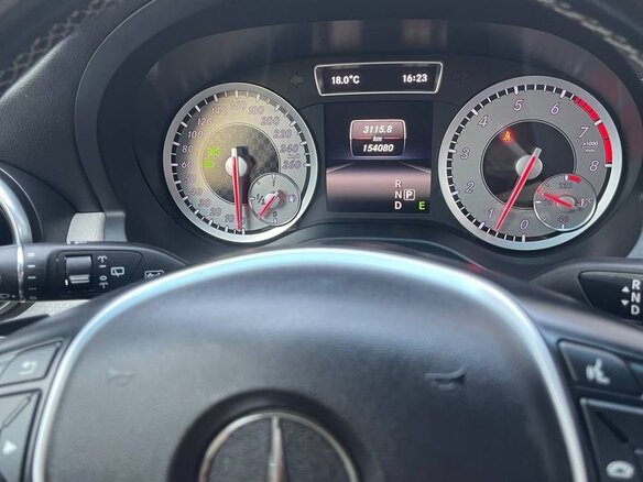 2013 Mercedes-Benz A-Класс 180 III (W176), белый, 1320000 рублей - вид 5