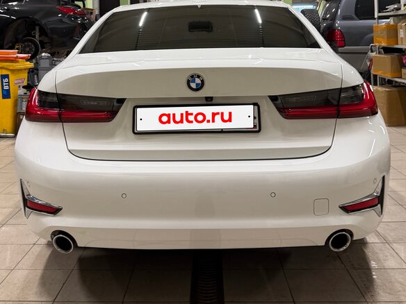 2020 BMW 3 серии 320d VII (G2x), белый, 4410000 рублей - вид 3