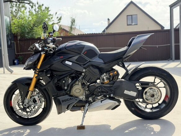 2024 Ducati Streetfighter V4, чёрный, 2350000 рублей - вид 3
