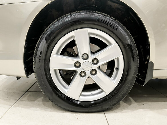 2008 Mitsubishi Lancer X, бежевый, 750000 рублей - вид 17