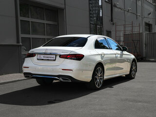 2022 Mercedes-Benz E-Класс 220 d V (W213, S213, C238) Рестайлинг, белый, 4765000 рублей, вид 4