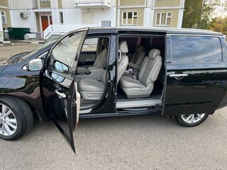 2018 Kia Carnival III, чёрный, 2800000 рублей, вид 1