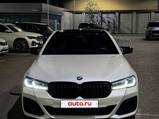 2021 BMW 5 серии 540i VII (G30/G31/G38) Рестайлинг, белый, 4600000 рублей, вид 1