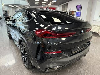 2020 BMW X6 40i III (G06), чёрный, 5990000 рублей, вид 3