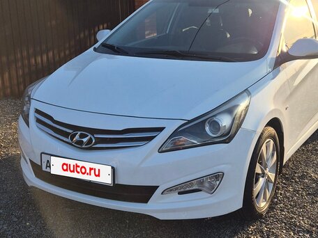 2015 Hyundai Solaris I Рестайлинг, белый, 1200080 рублей, вид 1
