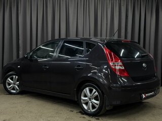 2010 Hyundai i30 I Рестайлинг, коричневый, 589777 рублей, вид 4
