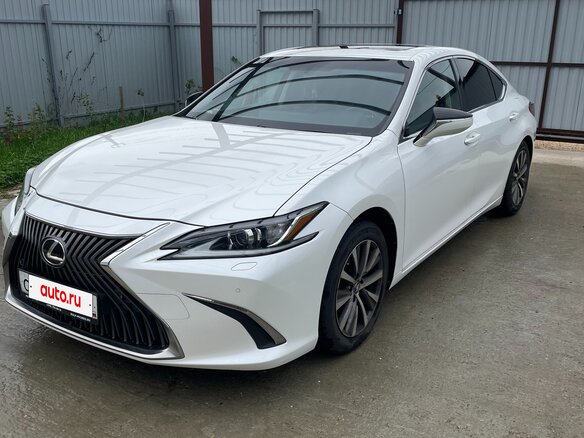 2019 Lexus ES 250 VII, белый, 3150000 рублей