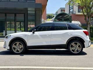 2023 Audi Q2 L 35 TFSI I Рестайлинг, белый, 1590005 рублей, вид 4