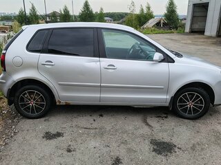 2008 Volkswagen Polo IV Рестайлинг, серебристый, 300000 рублей, вид 2