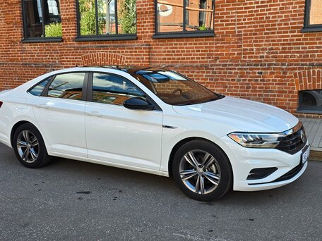 2021 Volkswagen Jetta VII, белый, 1650000 рублей, вид 4