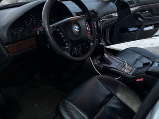 2002 BMW 5 серии 530d IV (E39) Рестайлинг, серебристый, 890000 рублей, вид 5