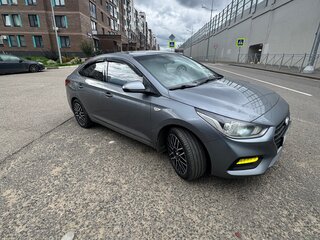 2017 Hyundai Solaris II, серый, 1050000 рублей, вид 1