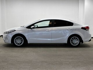 2016 Kia Cerato III Рестайлинг (Classic), белый, 1299000 рублей, вид 5