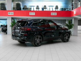 2020 BMW X5 30d IV (G05/G18), чёрный, 6595000 рублей, вид 2