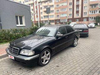 1994 Mercedes-Benz C-Класс 200 I (W202), чёрный, 199999 рублей, вид 1