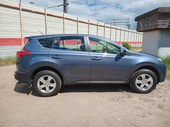 2013 Toyota RAV4 IV (XA40), серый - вид 1