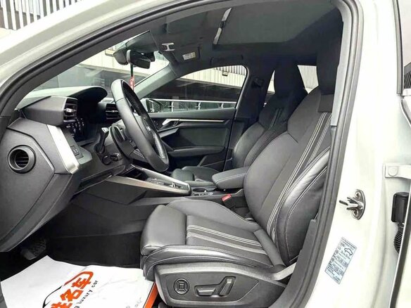 2023 Audi A3 Sportback 35 TFSI IV (8Y), белый, 2200000 рублей - вид 5