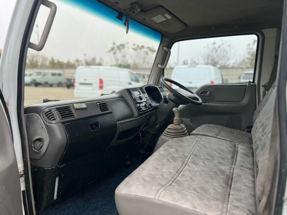 2005 Mazda Titan, белый, 1258000 рублей - вид 12