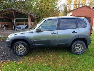 2016 Chevrolet Niva I Рестайлинг, серый, 750000 рублей, вид 4