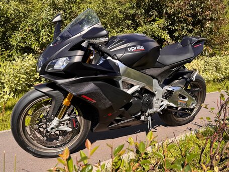 2019 Aprilia RSV4, чёрный, 1600000 рублей, вид 2