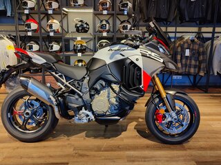2026 Ducati Multistrada V4, белый, 4290000 рублей, вид 2