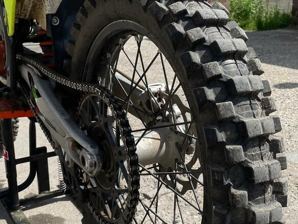 2017 KTM 450 SX F, жёлтый - вид 10