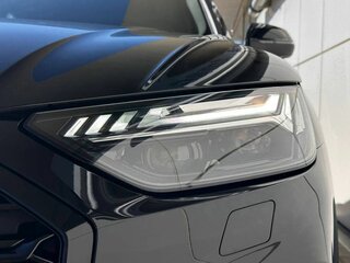 2025 Audi Q5 L 45 TFSI II (FY) Рестайлинг, чёрный, 7099000 рублей, вид 4