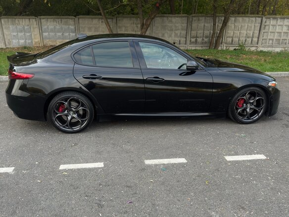 2018 Alfa Romeo Giulia II (952), чёрный, 2500000 рублей - вид 2