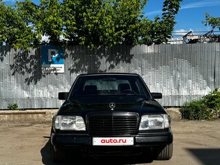 1994 Mercedes-Benz E-Класс 280 I (W124), чёрный, 480000 рублей, вид 2