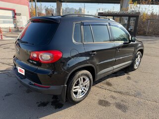 2010 Volkswagen Tiguan I, чёрный, 670000 рублей, вид 4