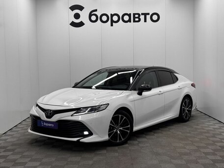 Toyota Camry VIII (XV70)